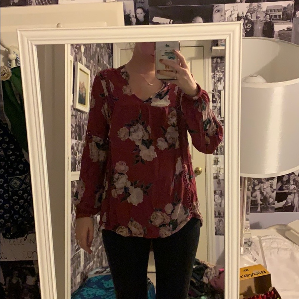 Small Long sleeve Charlotte Russe top